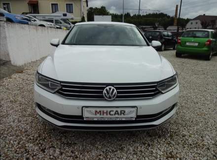 Volkswagen - Passat