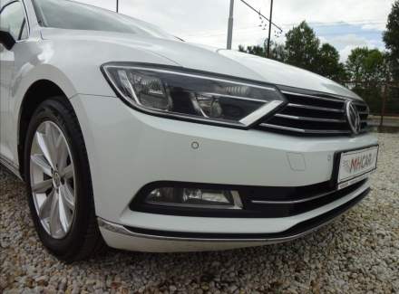 Volkswagen - Passat