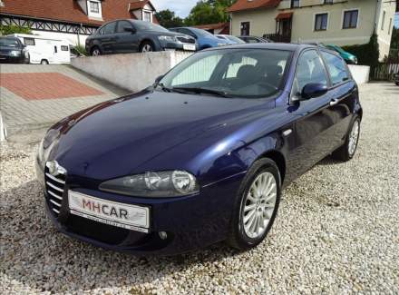 Alfa Romeo - 147
