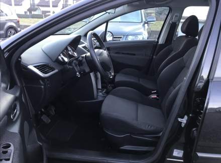 Peugeot - 207