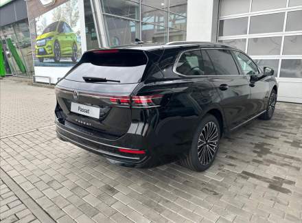 Volkswagen - Passat