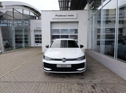 Volkswagen - Passat