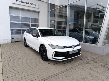 Volkswagen - Passat