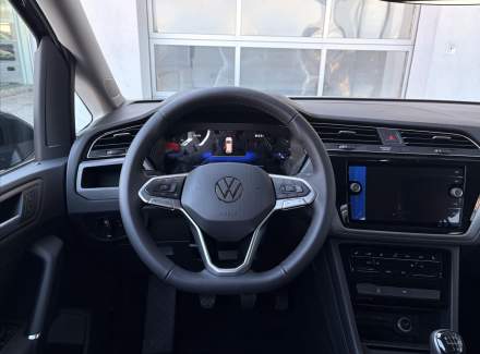 Volkswagen - Touran
