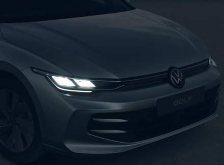 Volkswagen - Golf