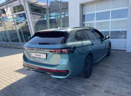 Volkswagen - Passat