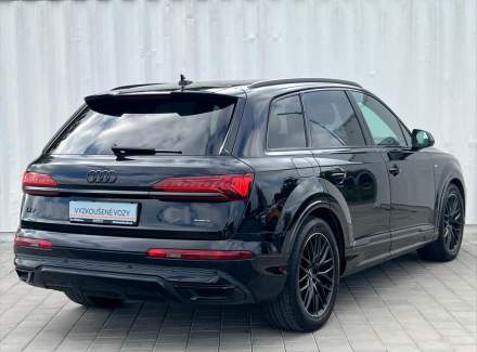 Audi - Q7