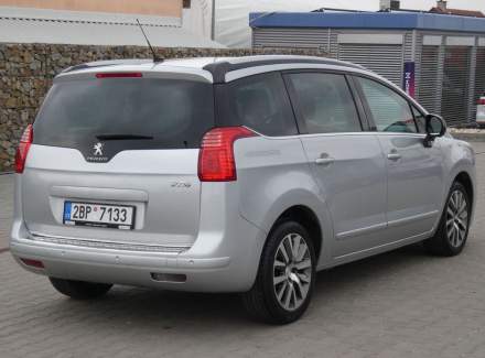 Peugeot - 5008