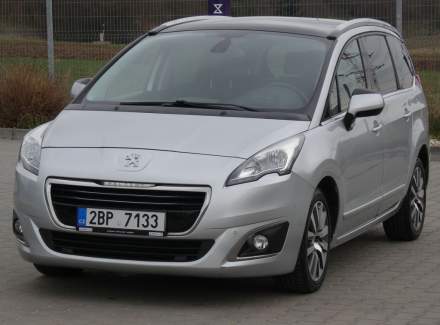 Peugeot - 5008