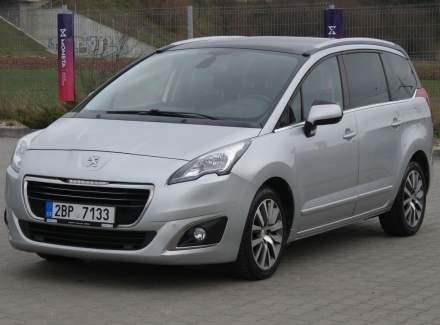 Peugeot - 5008
