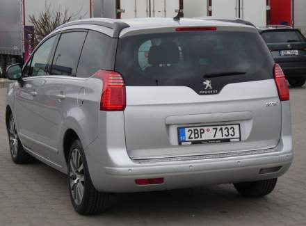 Peugeot - 5008