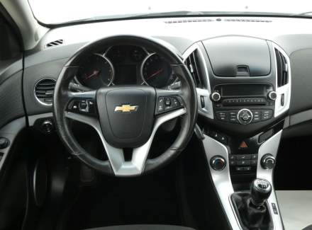 Chevrolet - Cruze