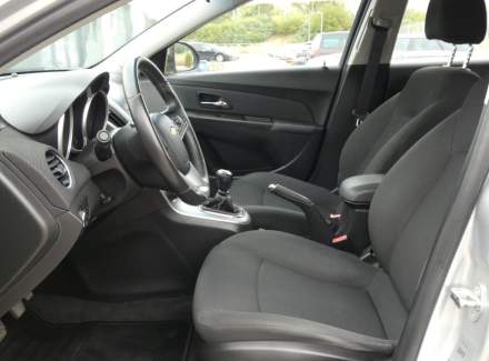 Chevrolet - Cruze
