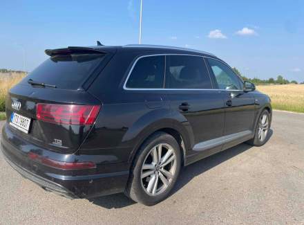 Audi - Q7