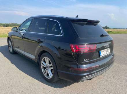 Audi - Q7