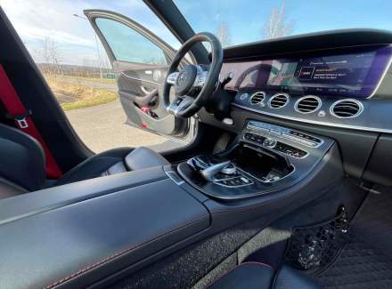 Mercedes-Benz - E-class