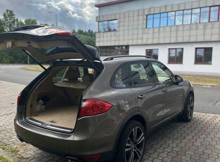 Porsche - Cayenne