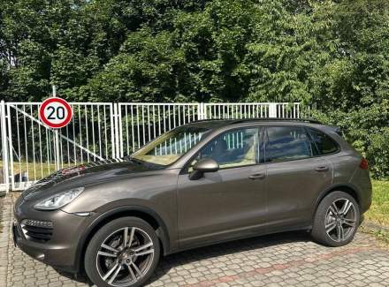 Porsche - Cayenne