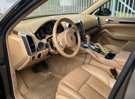 Porsche - Cayenne