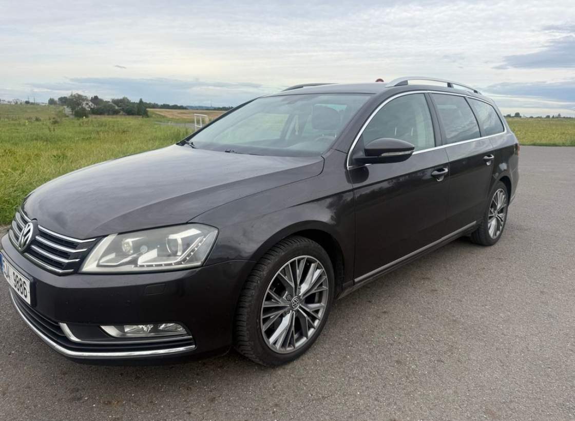 Volkswagen - Passat