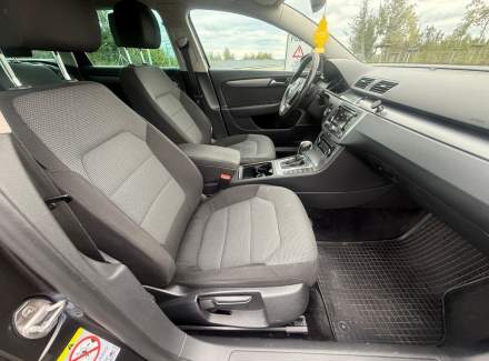 Volkswagen - Passat