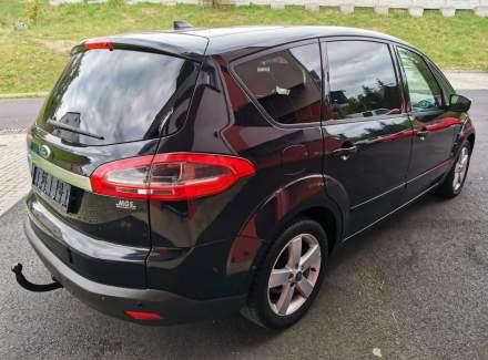 Ford - S-MAX