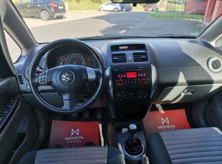 Suzuki - SX4