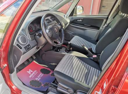 Suzuki - SX4