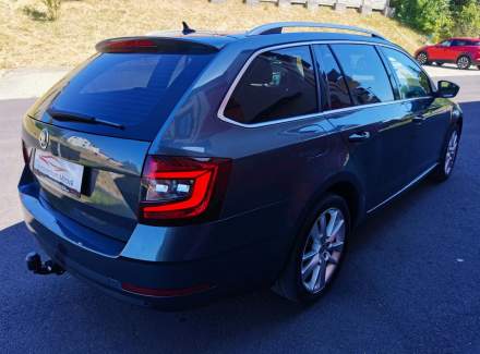 Škoda - Octavia