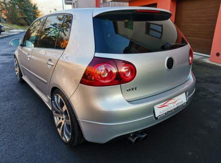 Volkswagen - Golf