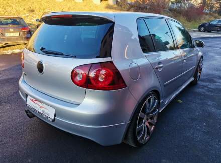 Volkswagen - Golf