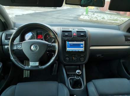 Volkswagen - Golf