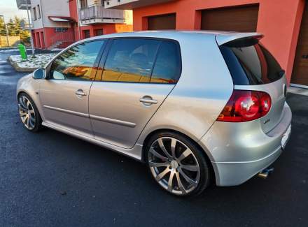 Volkswagen - Golf