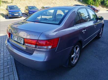 Hyundai - Sonata