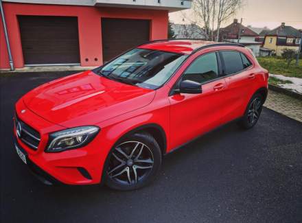 Mercedes-Benz - GLA
