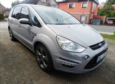 Ford - S-MAX