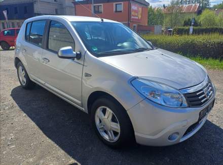 Dacia - Sandero