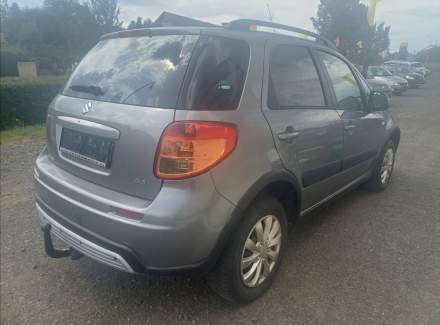 Suzuki - SX4
