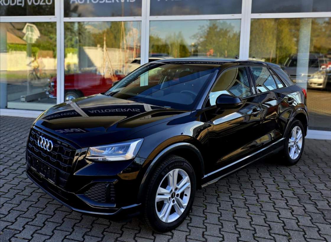 Audi - Q2