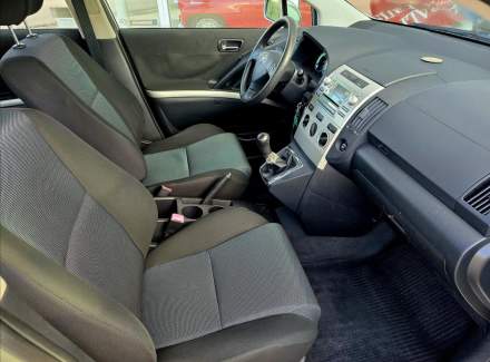 Toyota - Corolla Verso