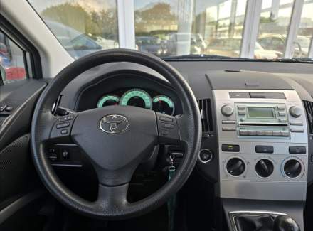 Toyota - Corolla Verso