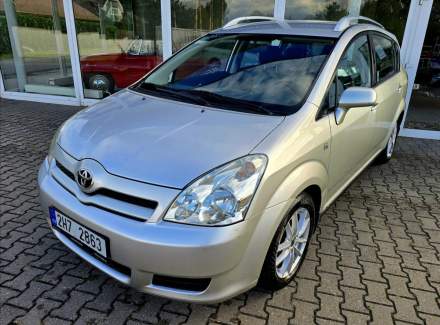 Toyota - Corolla Verso