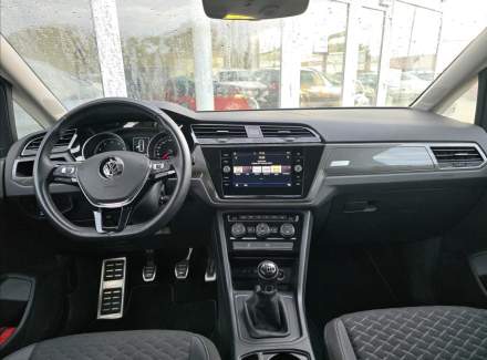 Volkswagen - Touran