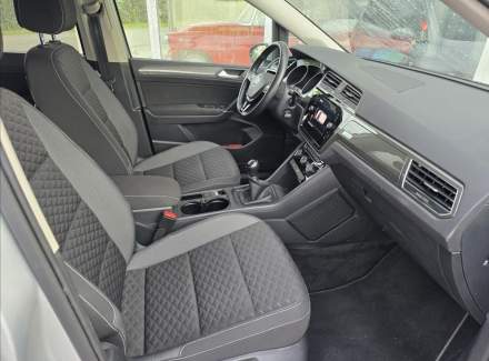 Volkswagen - Touran