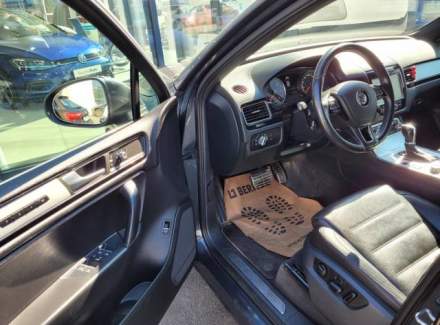 Volkswagen - Touareg