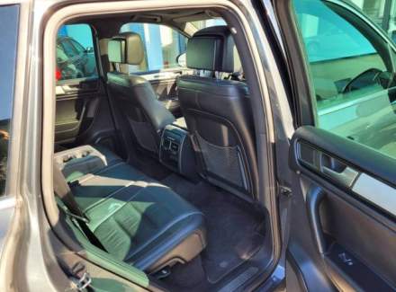 Volkswagen - Touareg