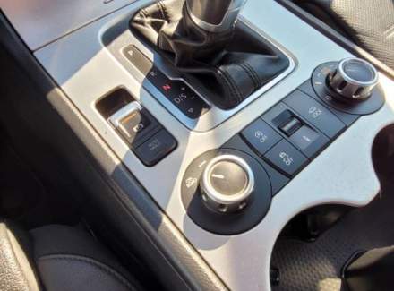 Volkswagen - Touareg