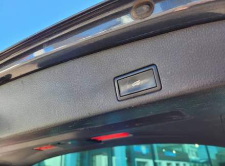 Volkswagen - Touareg