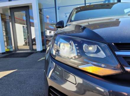 Volkswagen - Touareg