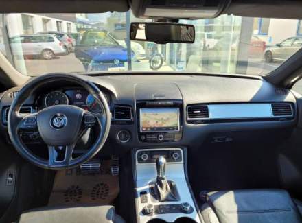 Volkswagen - Touareg